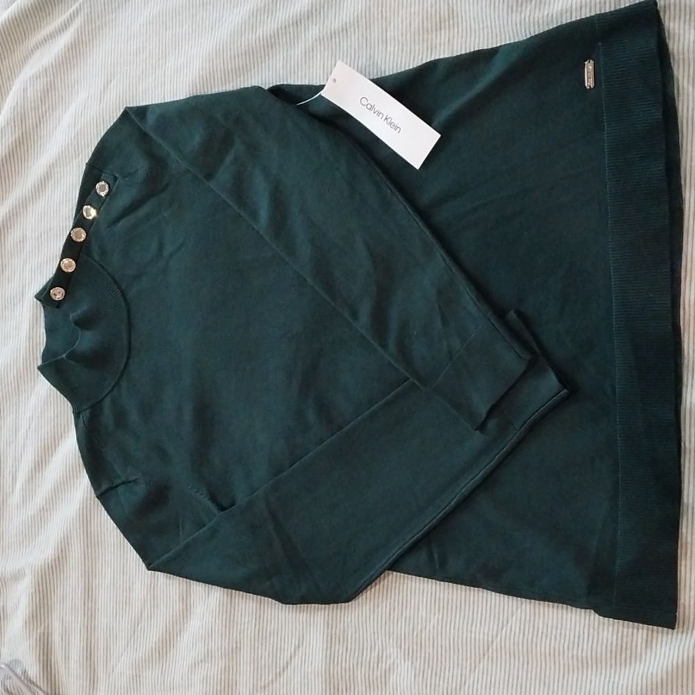 Green Women's Calvin Klein Sweater - Size M
